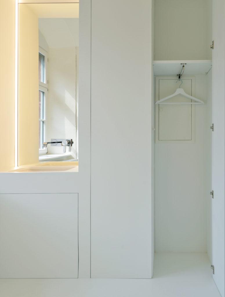 7Behrens 8599